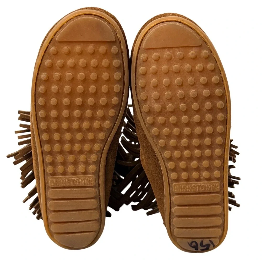 Minnetonka kid girl